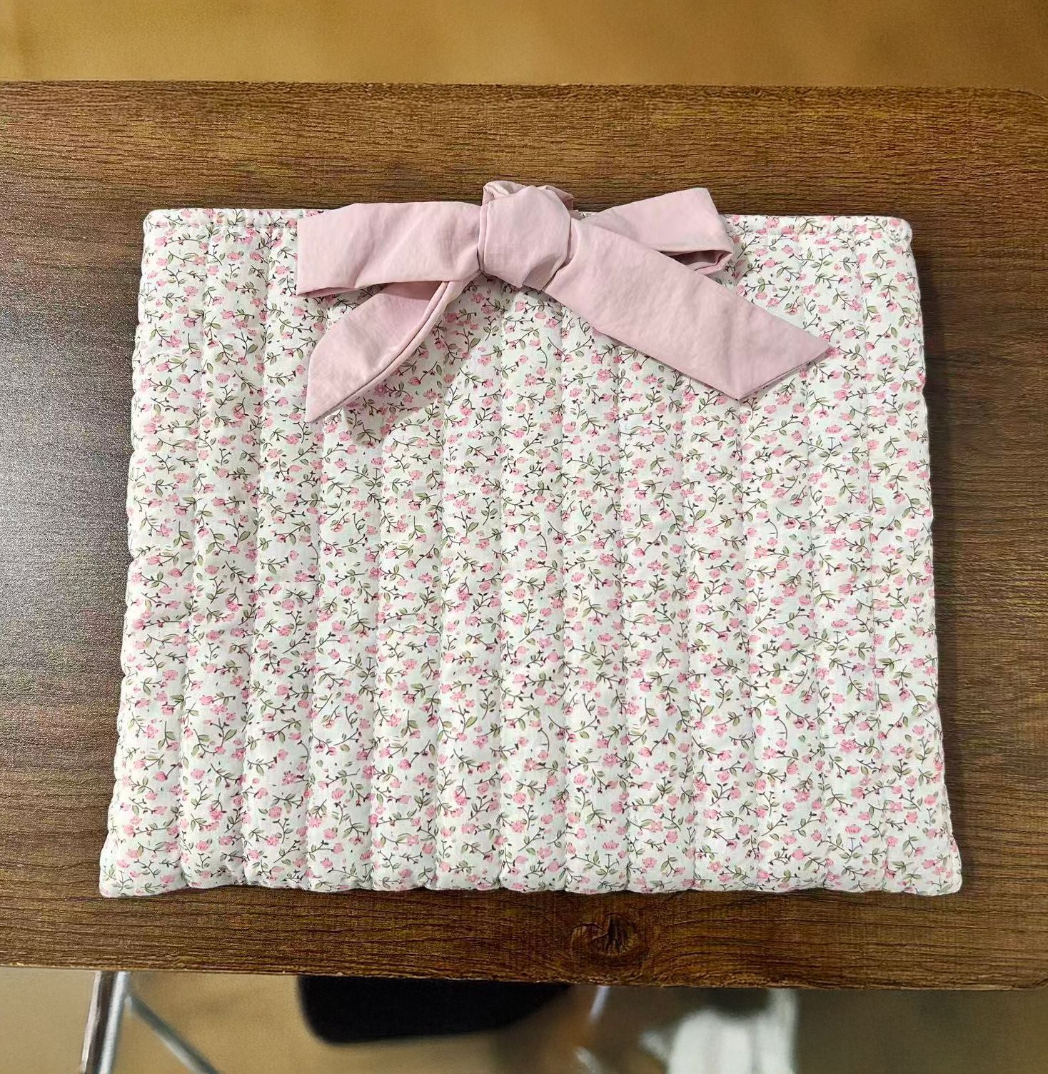l Floral Fabric Cosmetic Bag