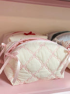 Quilted Cosmetic Storage Bag — Elegant & Spacious Travel Makeup Organiser